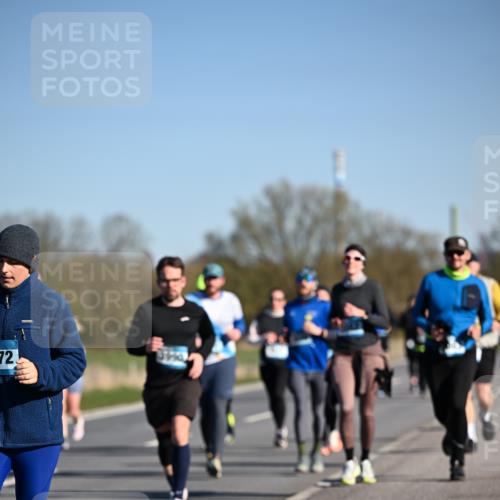 06.04.2025 - 44. Internationalen Wilhelmsburger Insellauf Dr. Thomas Lammeyer http://msf.ph/oto/7559356 06.04.2025 09:35:16 Laufen 72 meine-sportfotos.de