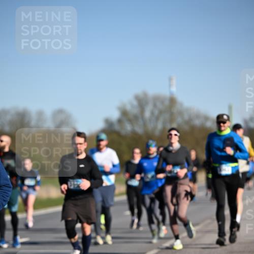 06.04.2025 - 44. Internationalen Wilhelmsburger Insellauf Dr. Thomas Lammeyer http://msf.ph/oto/7559364 06.04.2025 09:35:17 Laufen  meine-sportfotos.de