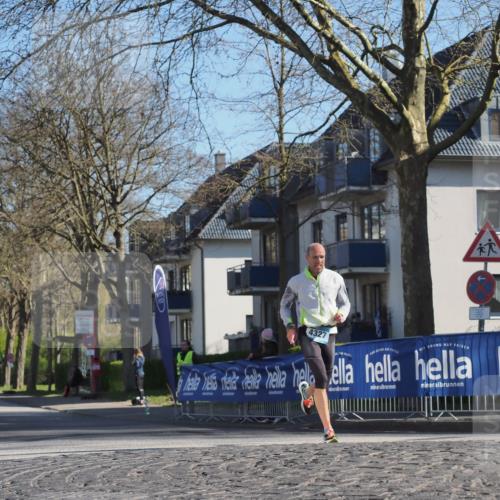 06.04.2025 - 44. Internationalen Wilhelmsburger Insellauf Luisa Fischer http://msf.ph/oto/7559366 06.04.2025 10:26:41 Ziel 4327 meine-sportfotos.de