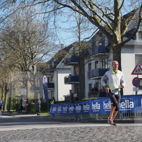 06.04.2025 - 44. Internationalen Wilhelmsburger Insellauf Luisa Fischer http://msf.ph/oto/7559379 06.04.2025 10:26:42 Ziel 4327 meine-sportfotos.de