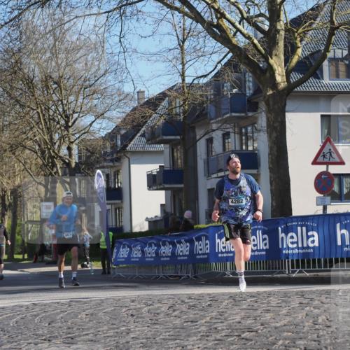 06.04.2025 - 44. Internationalen Wilhelmsburger Insellauf Luisa Fischer http://msf.ph/oto/7559422 06.04.2025 10:26:48 Ziel 401, 4282 meine-sportfotos.de