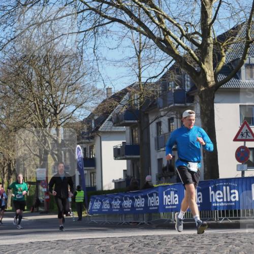 06.04.2025 - 44. Internationalen Wilhelmsburger Insellauf Luisa Fischer http://msf.ph/oto/7559498 06.04.2025 10:26:50 Ziel 4014 meine-sportfotos.de