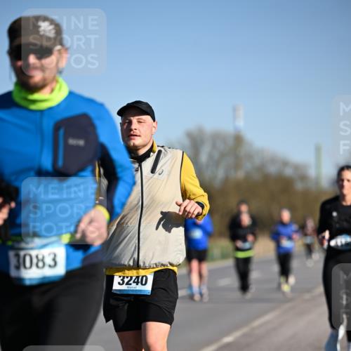 06.04.2025 - 44. Internationalen Wilhelmsburger Insellauf Dr. Thomas Lammeyer http://msf.ph/oto/7559529 06.04.2025 09:35:22 Laufen 3083, 3240 meine-sportfotos.de