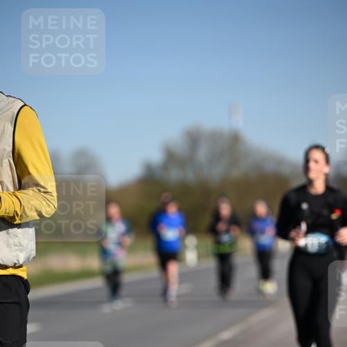 06.04.2025 - 44. Internationalen Wilhelmsburger Insellauf Dr. Thomas Lammeyer http://msf.ph/oto/7559567 06.04.2025 09:35:23 Laufen  meine-sportfotos.de