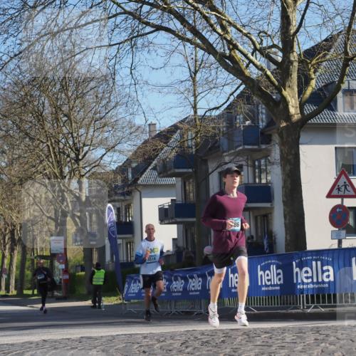 06.04.2025 - 44. Internationalen Wilhelmsburger Insellauf Luisa Fischer http://msf.ph/oto/7559599 06.04.2025 10:26:55 Ziel 3516, 86 meine-sportfotos.de