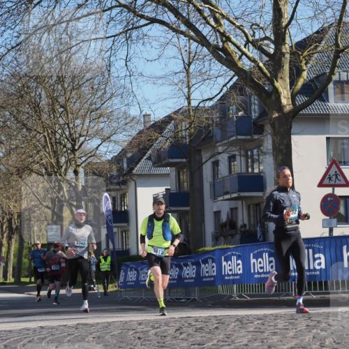 06.04.2025 - 44. Internationalen Wilhelmsburger Insellauf Luisa Fischer http://msf.ph/oto/7559697 06.04.2025 10:27:01 Ziel 4203, 3343, 3610 meine-sportfotos.de