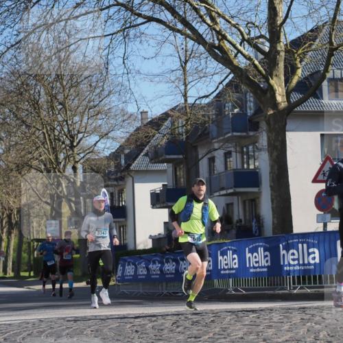 06.04.2025 - 44. Internationalen Wilhelmsburger Insellauf Luisa Fischer http://msf.ph/oto/7559707 06.04.2025 10:27:01 Ziel 3343, 4259, 4203, 5032, 3610 meine-sportfotos.de