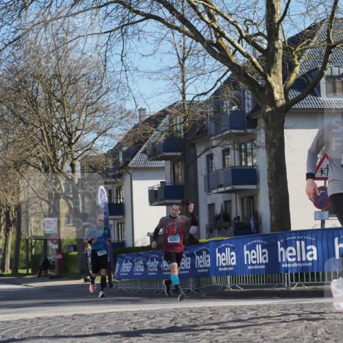 06.04.2025 - 44. Internationalen Wilhelmsburger Insellauf Luisa Fischer http://msf.ph/oto/7559739 06.04.2025 10:27:03 Ziel 4259, 4203, 3343 meine-sportfotos.de