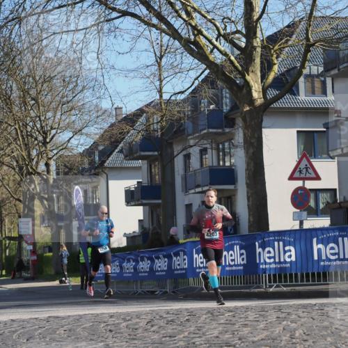 06.04.2025 - 44. Internationalen Wilhelmsburger Insellauf Luisa Fischer http://msf.ph/oto/7559751 06.04.2025 10:27:04 Ziel 31, 4259, 4203 meine-sportfotos.de