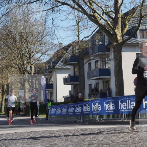 06.04.2025 - 44. Internationalen Wilhelmsburger Insellauf Luisa Fischer http://msf.ph/oto/7559863 06.04.2025 10:27:10 Ziel 4553, 334, 3181 meine-sportfotos.de