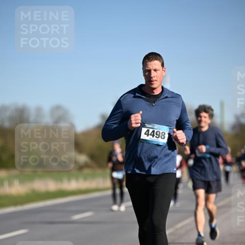 06.04.2025 - 44. Internationalen Wilhelmsburger Insellauf Dr. Thomas Lammeyer http://msf.ph/oto/7559921 06.04.2025 09:35:35 Laufen 4498 meine-sportfotos.de