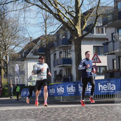 06.04.2025 - 44. Internationalen Wilhelmsburger Insellauf Luisa Fischer http://msf.ph/oto/7559945 06.04.2025 10:27:13 Ziel 4553, 3344, 4207 meine-sportfotos.de
