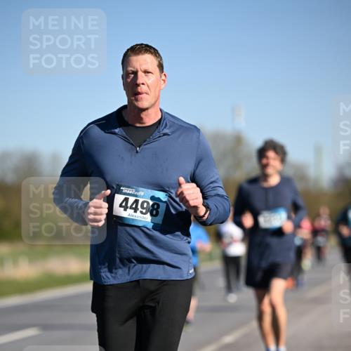 06.04.2025 - 44. Internationalen Wilhelmsburger Insellauf Dr. Thomas Lammeyer http://msf.ph/oto/7559950 06.04.2025 09:35:36 Laufen 4498 meine-sportfotos.de