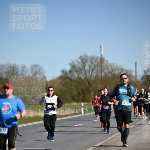 06.04.2025 - 44. Internationalen Wilhelmsburger Insellauf Dr. Thomas Lammeyer http://msf.ph/oto/7560066 06.04.2025 09:35:40 Laufen 1817, 4349, 3561, 3192 meine-sportfotos.de