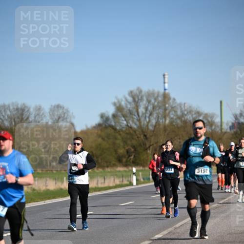 06.04.2025 - 44. Internationalen Wilhelmsburger Insellauf Dr. Thomas Lammeyer http://msf.ph/oto/7560072 06.04.2025 09:35:40 Laufen 4349, 3561, 3192 meine-sportfotos.de