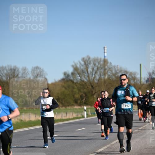 06.04.2025 - 44. Internationalen Wilhelmsburger Insellauf Dr. Thomas Lammeyer http://msf.ph/oto/7560077 06.04.2025 09:35:40 Laufen 4349, 3561, 3192, 312 meine-sportfotos.de