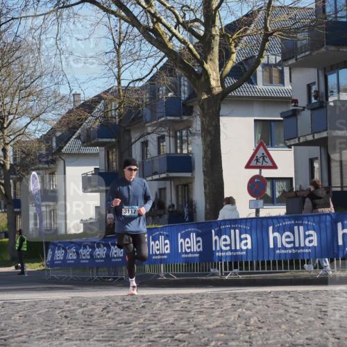 06.04.2025 - 44. Internationalen Wilhelmsburger Insellauf Luisa Fischer http://msf.ph/oto/7560094 06.04.2025 10:27:28 Ziel 3117, 1 meine-sportfotos.de