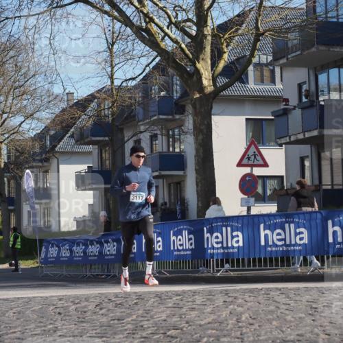 06.04.2025 - 44. Internationalen Wilhelmsburger Insellauf Luisa Fischer http://msf.ph/oto/7560099 06.04.2025 10:27:29 Ziel 3117 meine-sportfotos.de