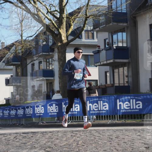 06.04.2025 - 44. Internationalen Wilhelmsburger Insellauf Luisa Fischer http://msf.ph/oto/7560101 06.04.2025 10:27:29 Ziel 3117 meine-sportfotos.de