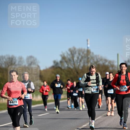 06.04.2025 - 44. Internationalen Wilhelmsburger Insellauf Dr. Thomas Lammeyer http://msf.ph/oto/7560234 06.04.2025 09:35:46 Laufen 27, 312, 4403, 3048, 3125 meine-sportfotos.de