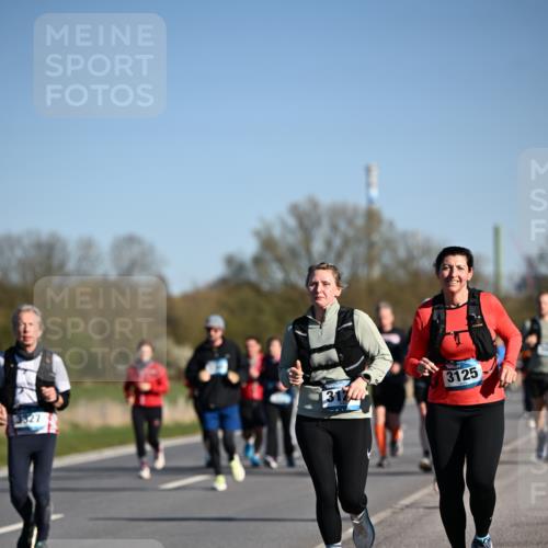 06.04.2025 - 44. Internationalen Wilhelmsburger Insellauf Dr. Thomas Lammeyer http://msf.ph/oto/7560265 06.04.2025 09:35:47 Laufen 3327, 3125 meine-sportfotos.de