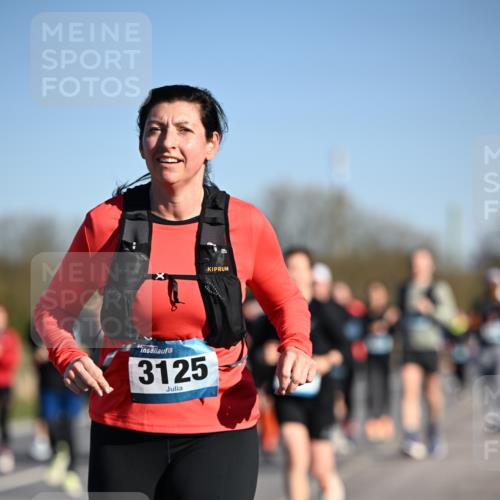 06.04.2025 - 44. Internationalen Wilhelmsburger Insellauf Dr. Thomas Lammeyer http://msf.ph/oto/7560381 06.04.2025 09:35:50 Laufen 3125 meine-sportfotos.de