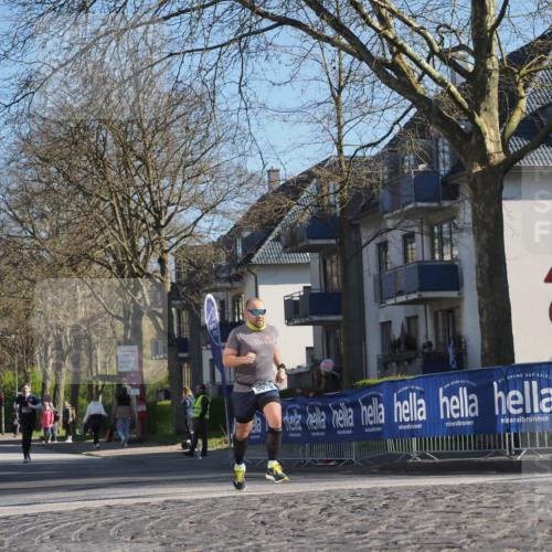 06.04.2025 - 44. Internationalen Wilhelmsburger Insellauf Luisa Fischer http://msf.ph/oto/7560389 06.04.2025 10:27:51 Ziel 5070 meine-sportfotos.de