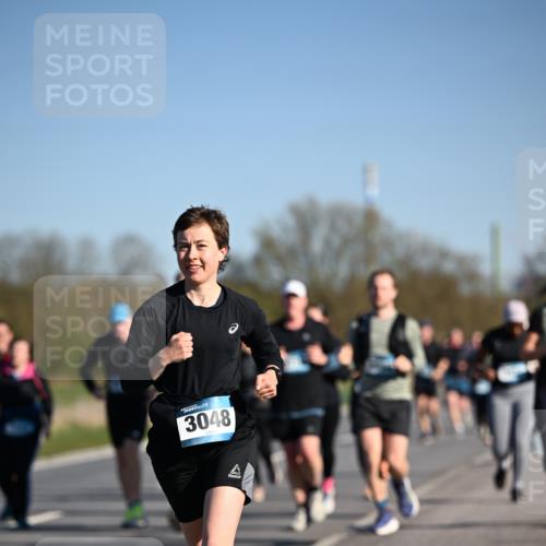 06.04.2025 - 44. Internationalen Wilhelmsburger Insellauf Dr. Thomas Lammeyer http://msf.ph/oto/7560421 06.04.2025 09:35:52 Laufen 3048 meine-sportfotos.de