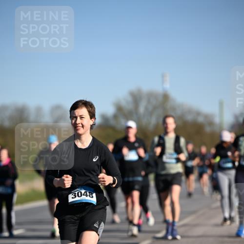 06.04.2025 - 44. Internationalen Wilhelmsburger Insellauf Dr. Thomas Lammeyer http://msf.ph/oto/7560426 06.04.2025 09:35:52 Laufen 3048 meine-sportfotos.de