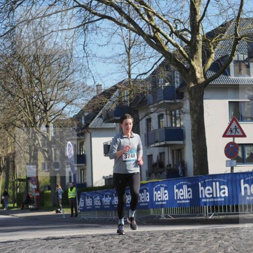 06.04.2025 - 44. Internationalen Wilhelmsburger Insellauf Luisa Fischer http://msf.ph/oto/7560558 06.04.2025 10:28:03 Ziel 3748 meine-sportfotos.de