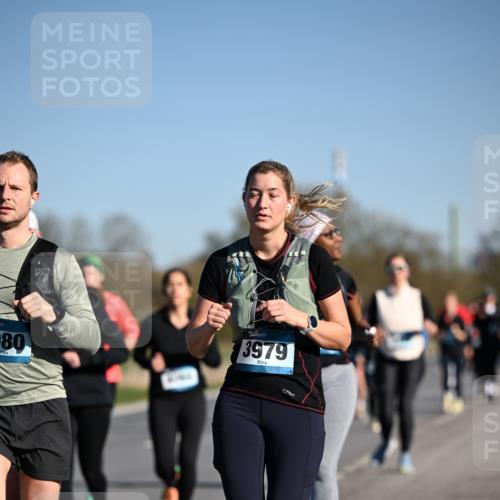 06.04.2025 - 44. Internationalen Wilhelmsburger Insellauf Dr. Thomas Lammeyer http://msf.ph/oto/7560559 06.04.2025 09:35:56 Laufen 080, 3979 meine-sportfotos.de