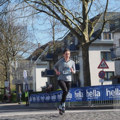 06.04.2025 - 44. Internationalen Wilhelmsburger Insellauf Luisa Fischer http://msf.ph/oto/7560568 06.04.2025 10:28:04 Ziel 3748 meine-sportfotos.de