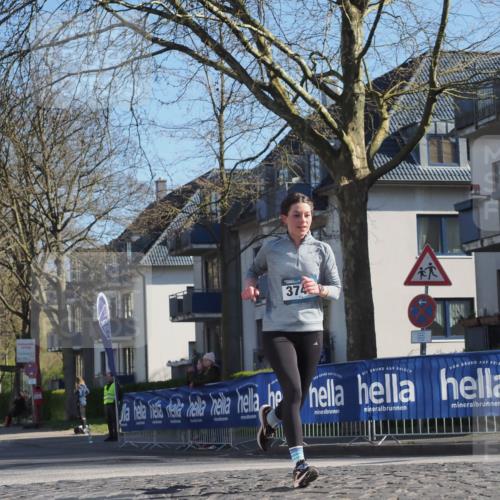 06.04.2025 - 44. Internationalen Wilhelmsburger Insellauf Luisa Fischer http://msf.ph/oto/7560572 06.04.2025 10:28:04 Ziel 374 meine-sportfotos.de