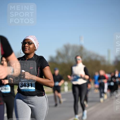 06.04.2025 - 44. Internationalen Wilhelmsburger Insellauf Dr. Thomas Lammeyer http://msf.ph/oto/7560614 06.04.2025 09:35:58 Laufen 3431 meine-sportfotos.de