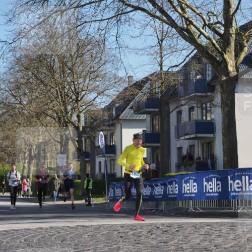 06.04.2025 - 44. Internationalen Wilhelmsburger Insellauf Luisa Fischer http://msf.ph/oto/7560620 06.04.2025 10:28:19 Ziel 4454 meine-sportfotos.de