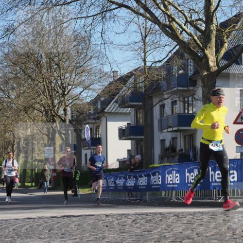 06.04.2025 - 44. Internationalen Wilhelmsburger Insellauf Luisa Fischer http://msf.ph/oto/7560662 06.04.2025 10:28:21 Ziel 4263, 4174, 4454 meine-sportfotos.de