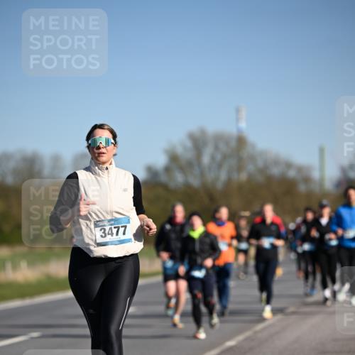 06.04.2025 - 44. Internationalen Wilhelmsburger Insellauf Dr. Thomas Lammeyer http://msf.ph/oto/7560693 06.04.2025 09:36:00 Laufen 3477 meine-sportfotos.de