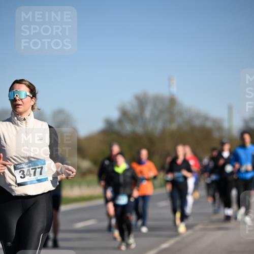 06.04.2025 - 44. Internationalen Wilhelmsburger Insellauf Dr. Thomas Lammeyer http://msf.ph/oto/7560716 06.04.2025 09:36:01 Laufen 3477 meine-sportfotos.de