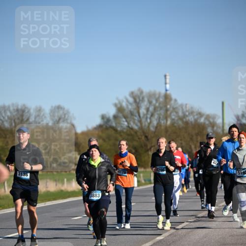 06.04.2025 - 44. Internationalen Wilhelmsburger Insellauf Dr. Thomas Lammeyer http://msf.ph/oto/7560725 06.04.2025 09:36:02 Laufen 3136, 3883, 4179, 3296, 89, 42, 5192 meine-sportfotos.de