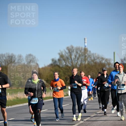 06.04.2025 - 44. Internationalen Wilhelmsburger Insellauf Dr. Thomas Lammeyer http://msf.ph/oto/7560754 06.04.2025 09:36:02 Laufen 3883, 4179, 3296, 4489, 421, 5192 meine-sportfotos.de