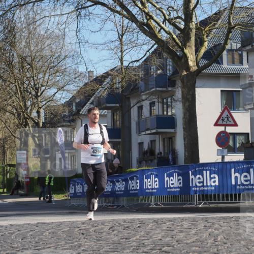 06.04.2025 - 44. Internationalen Wilhelmsburger Insellauf Luisa Fischer http://msf.ph/oto/7560767 06.04.2025 10:28:25 Ziel 4250 meine-sportfotos.de