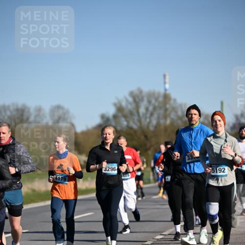 06.04.2025 - 44. Internationalen Wilhelmsburger Insellauf Dr. Thomas Lammeyer http://msf.ph/oto/7560805 06.04.2025 09:36:04 Laufen 4179, 3296, 489, 33, 5192 meine-sportfotos.de