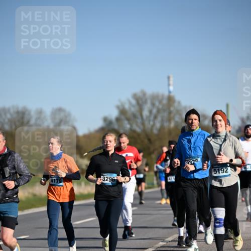 06.04.2025 - 44. Internationalen Wilhelmsburger Insellauf Dr. Thomas Lammeyer http://msf.ph/oto/7560811 06.04.2025 09:36:04 Laufen 3375, 3296, 5192 meine-sportfotos.de