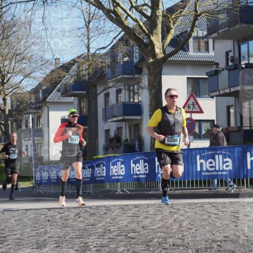 06.04.2025 - 44. Internationalen Wilhelmsburger Insellauf Luisa Fischer http://msf.ph/oto/7560818 06.04.2025 10:28:33 Ziel 03403, 3884, 5206 meine-sportfotos.de