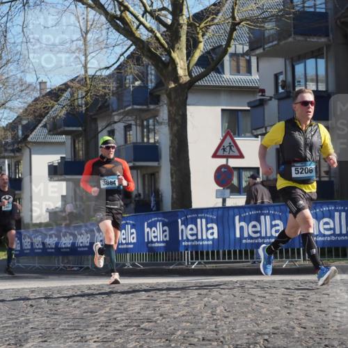 06.04.2025 - 44. Internationalen Wilhelmsburger Insellauf Luisa Fischer http://msf.ph/oto/7560831 06.04.2025 10:28:34 Ziel 3403, 3884, 5206, 2021 meine-sportfotos.de
