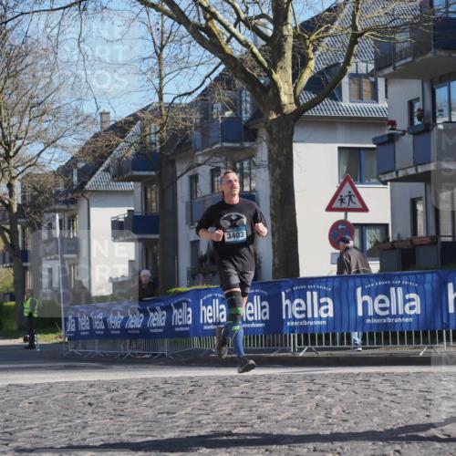 06.04.2025 - 44. Internationalen Wilhelmsburger Insellauf Luisa Fischer http://msf.ph/oto/7560871 06.04.2025 10:28:36 Ziel 3403 meine-sportfotos.de