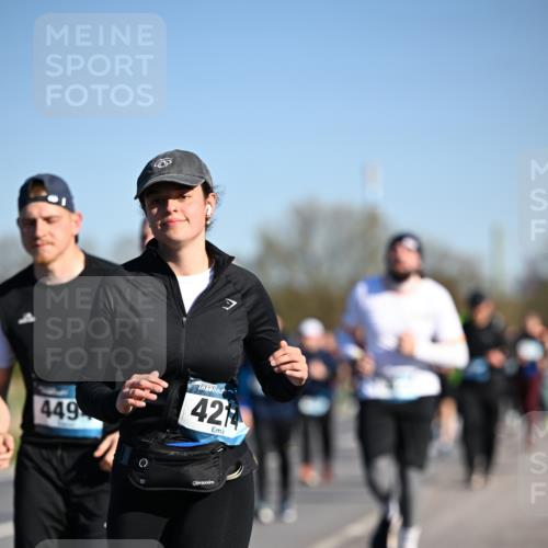 06.04.2025 - 44. Internationalen Wilhelmsburger Insellauf Dr. Thomas Lammeyer http://msf.ph/oto/7560961 06.04.2025 09:36:09 Laufen 449, 4214 meine-sportfotos.de