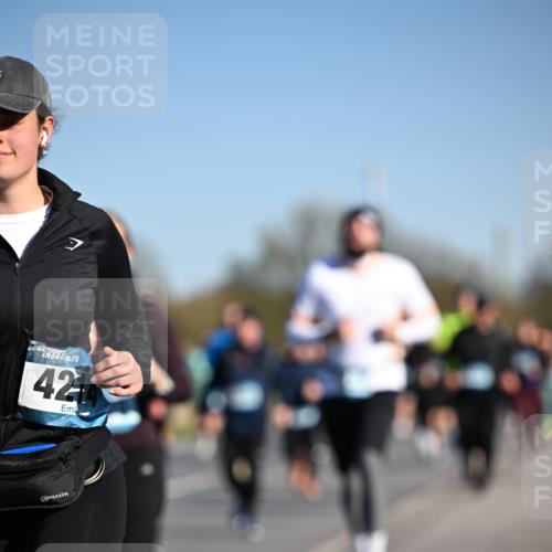 06.04.2025 - 44. Internationalen Wilhelmsburger Insellauf Dr. Thomas Lammeyer http://msf.ph/oto/7560980 06.04.2025 09:36:09 Laufen 42 meine-sportfotos.de