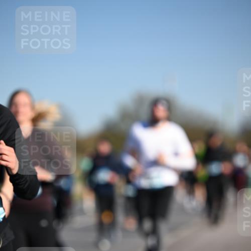 06.04.2025 - 44. Internationalen Wilhelmsburger Insellauf Dr. Thomas Lammeyer http://msf.ph/oto/7560988 06.04.2025 09:36:10 Laufen  meine-sportfotos.de