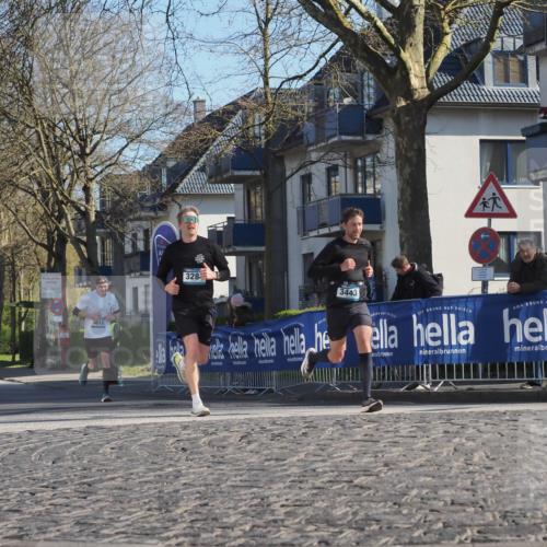06.04.2025 - 44. Internationalen Wilhelmsburger Insellauf Luisa Fischer http://msf.ph/oto/7561056 06.04.2025 10:29:03 Ziel 3611, 328, 3443 meine-sportfotos.de